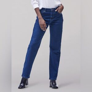 NWOT Lee Relaxed Fit Straight Leg Jean, Size 12, Dark Rinse